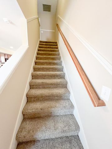 2276 McCormick Ln Apt B, Clarksville, TN 37040