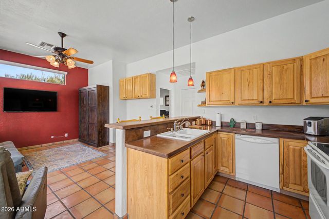 1723 E DOLORES Road, Phoenix, AZ 85086