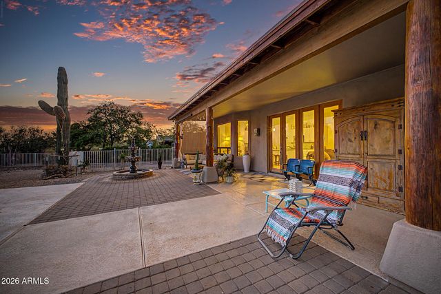 1723 E DOLORES Road, Phoenix, AZ 85086