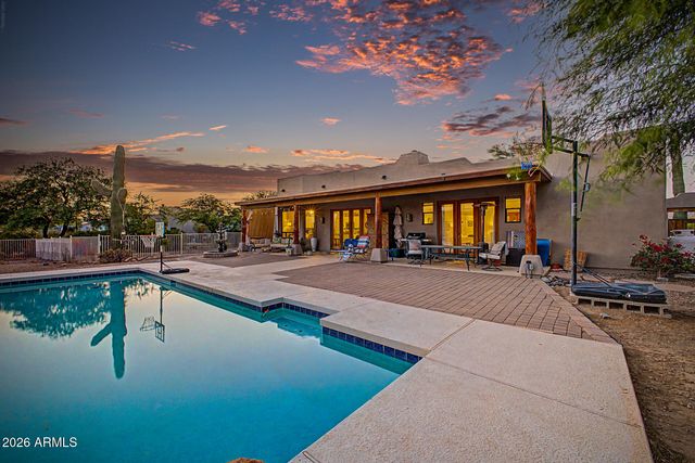 1723 E DOLORES Road, Phoenix, AZ 85086