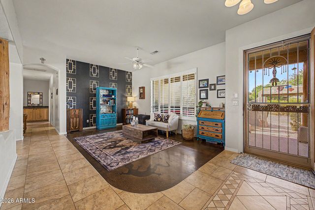 1723 E DOLORES Road, Phoenix, AZ 85086