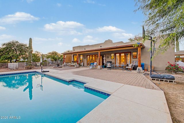 1723 E DOLORES Road, Phoenix, AZ 85086
