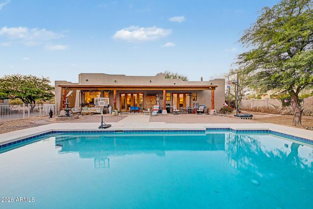 1723 E DOLORES Road, Phoenix, AZ 85086