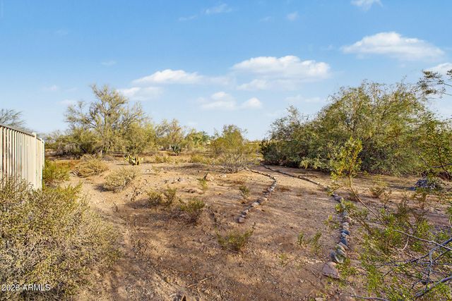 1723 E DOLORES Road, Phoenix, AZ 85086