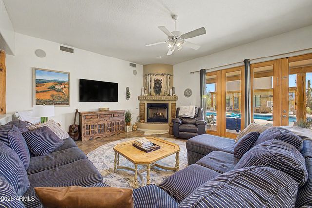 1723 E DOLORES Road, Phoenix, AZ 85086