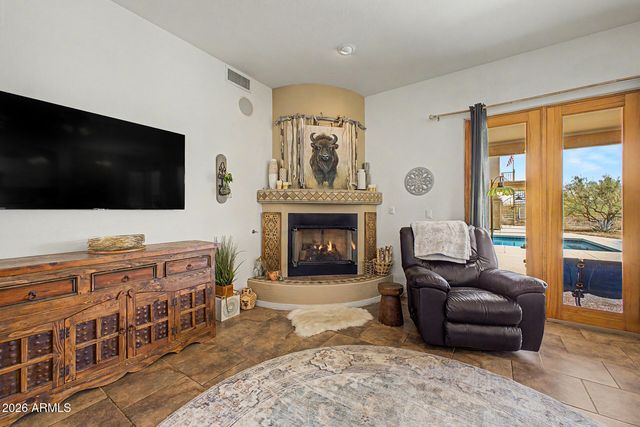 1723 E DOLORES Road, Phoenix, AZ 85086
