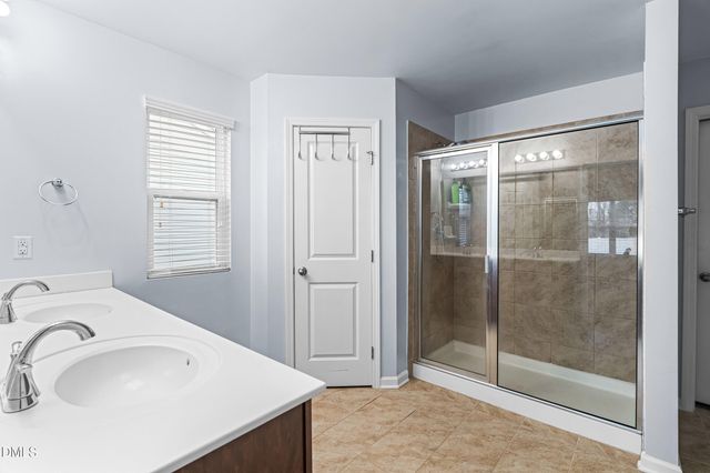 3945 White Kestrel Drive, Raleigh, NC 27616