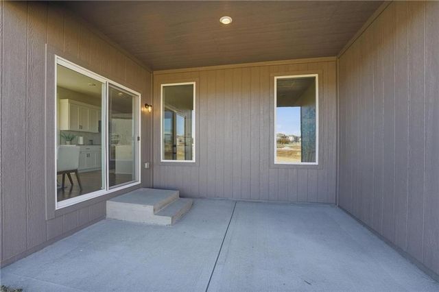 1205 Sendera Trail, Raymore, MO 64083