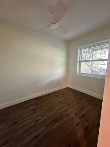 472 Magnolia Avenue 2, Melbourne, FL 32935