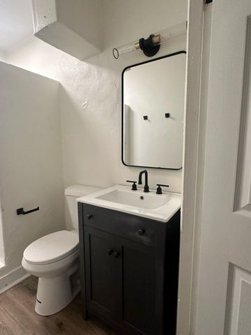 472 Magnolia Avenue 2, Melbourne, FL 32935