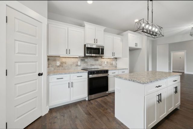 657 Shetland Dr, Smyrna, TN 37167