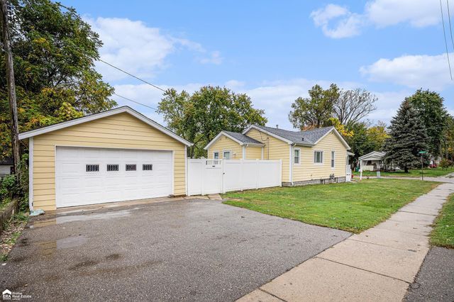 605 Spruce Street, Mount Morris, MI 48458