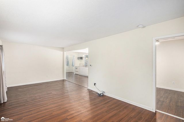 605 Spruce Street, Mount Morris, MI 48458