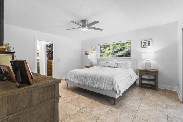 1948 SW 36th Avenue, Delray Beach, FL 33445