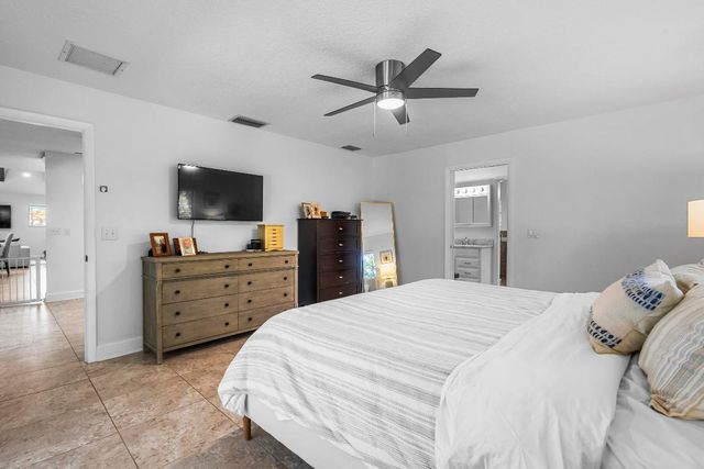 1948 SW 36th Avenue, Delray Beach, FL 33445