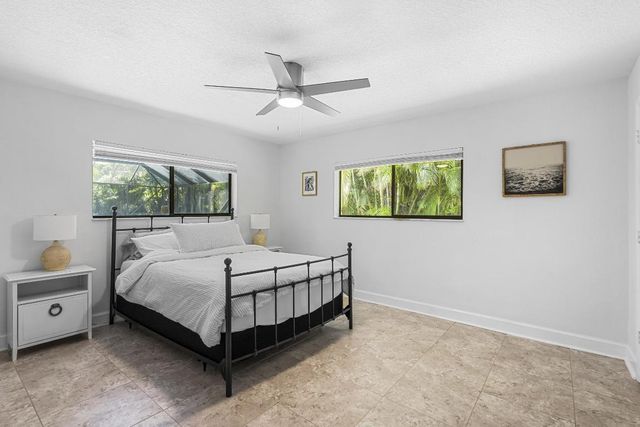 1948 SW 36th Avenue, Delray Beach, FL 33445