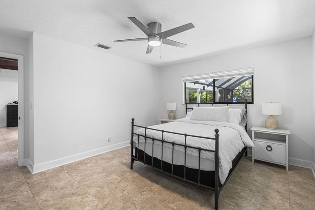 1948 SW 36th Avenue, Delray Beach, FL 33445