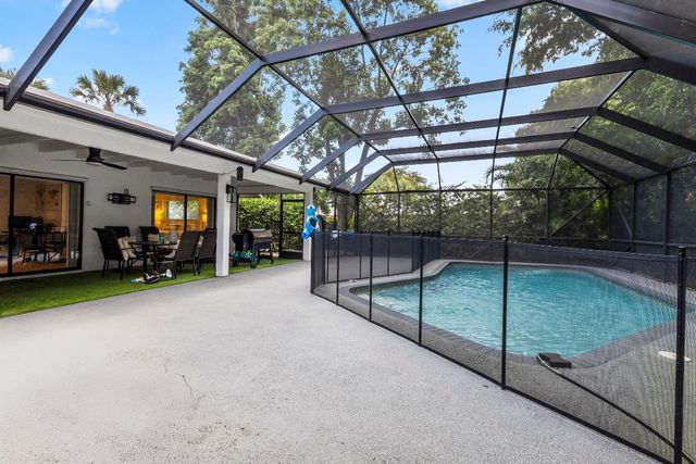 1948 SW 36th Avenue, Delray Beach, FL 33445