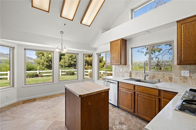 917 Calle Nuevo, San Clemente, CA 92673