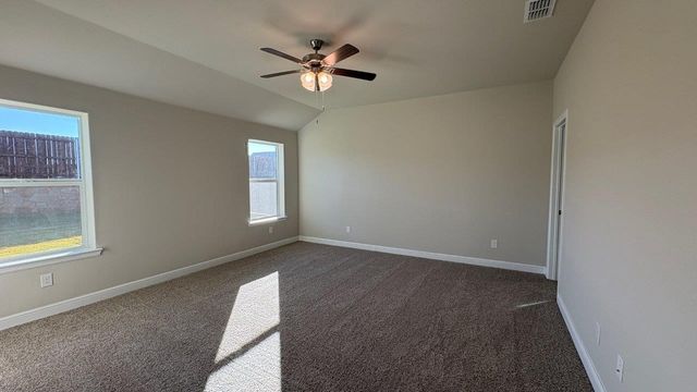 225 SANDSTONE Circle, Granbury, TX 76048