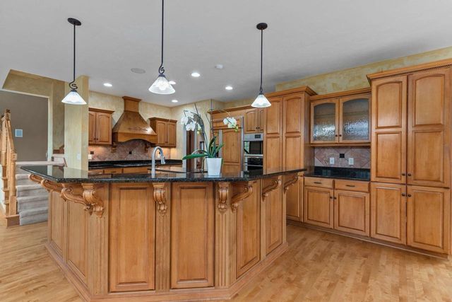 6709 N GULLWING COURT, Appleton, WI 54913