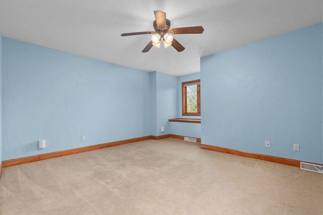 6709 N GULLWING COURT, Appleton, WI 54913