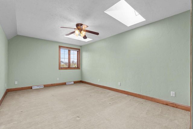 6709 N GULLWING COURT, Appleton, WI 54913