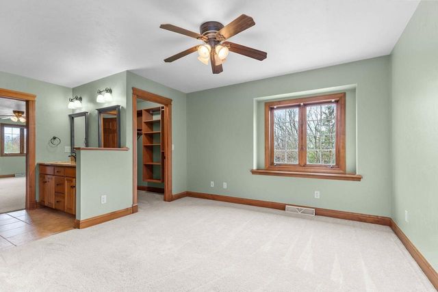 6709 N GULLWING COURT, Appleton, WI 54913