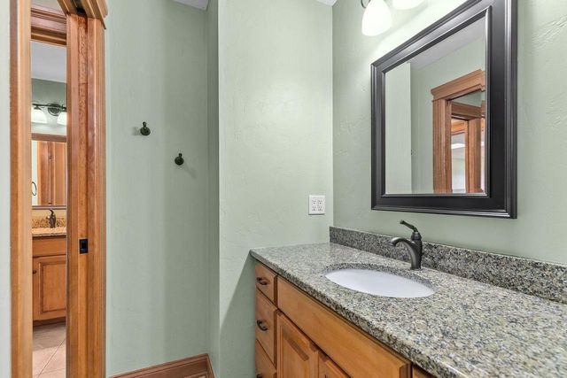 6709 N GULLWING COURT, Appleton, WI 54913