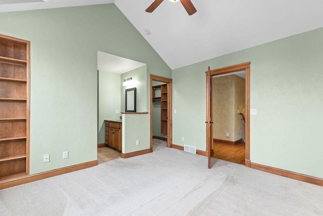 6709 N GULLWING COURT, Appleton, WI 54913