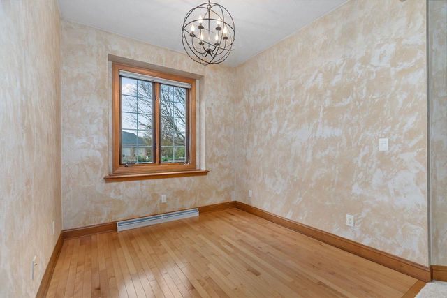 6709 N GULLWING COURT, Appleton, WI 54913
