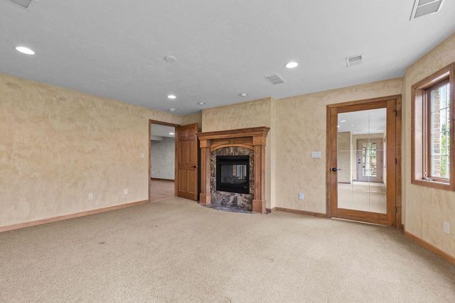 6709 N GULLWING COURT, Appleton, WI 54913