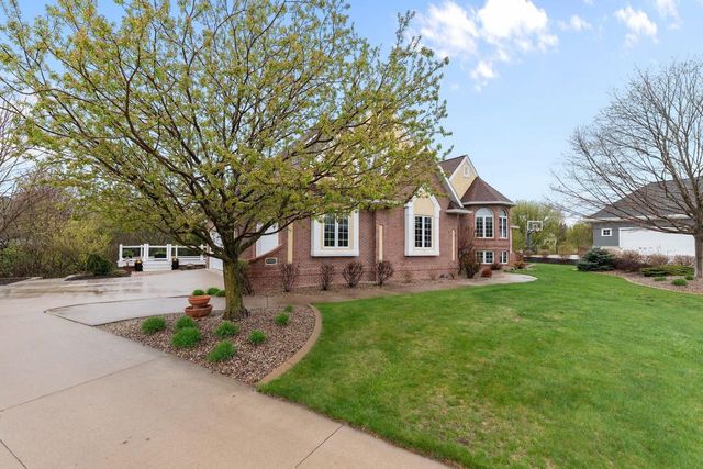 6709 N GULLWING COURT, Appleton, WI 54913