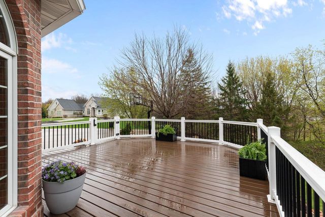 6709 N GULLWING COURT, Appleton, WI 54913
