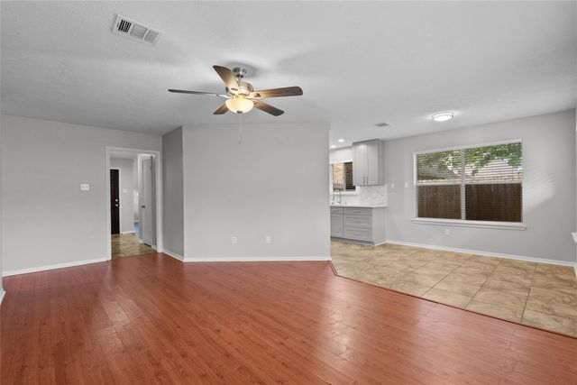 15834 Constitution Lane, Friendswood, TX 77546