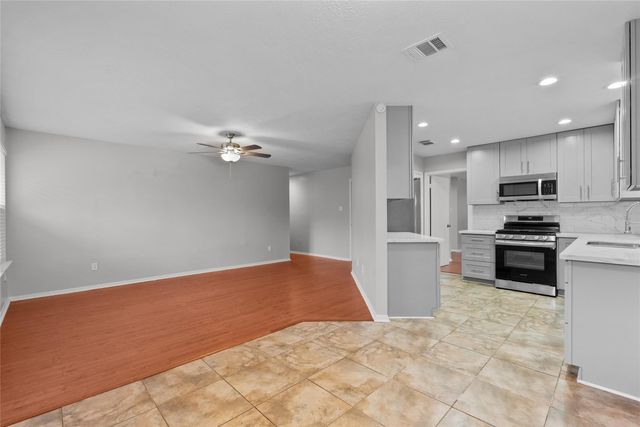 15834 Constitution Lane, Friendswood, TX 77546