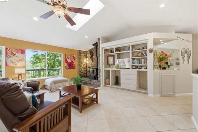 16690 Ridgewood Dr, Sonora, CA 95370