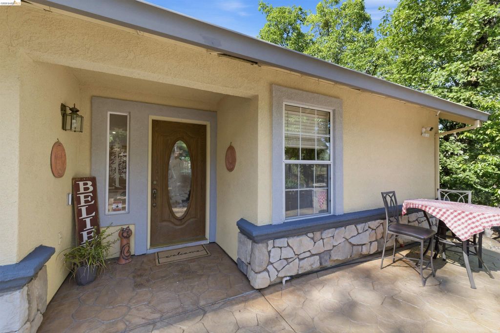 16690 Ridgewood Dr, Sonora, CA 95370