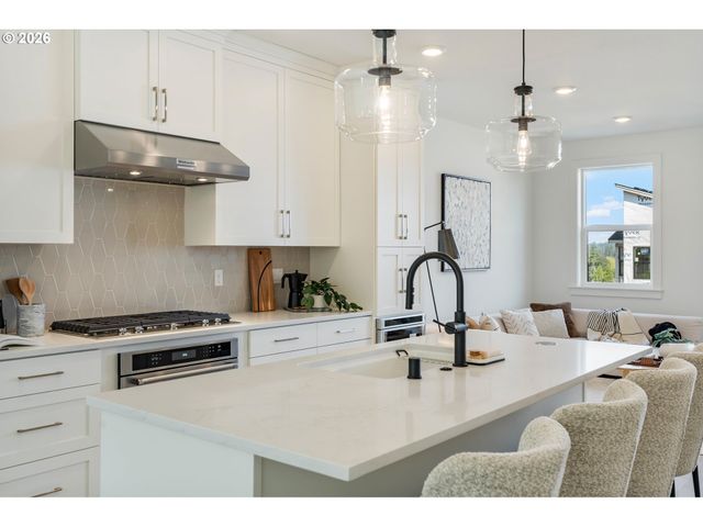 3810 Nw 64TH Ave 2, Camas, WA 98607