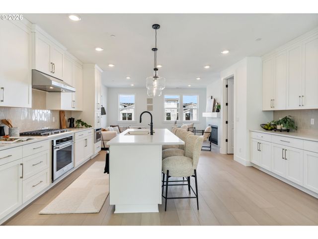 3810 Nw 64TH Ave 2, Camas, WA 98607