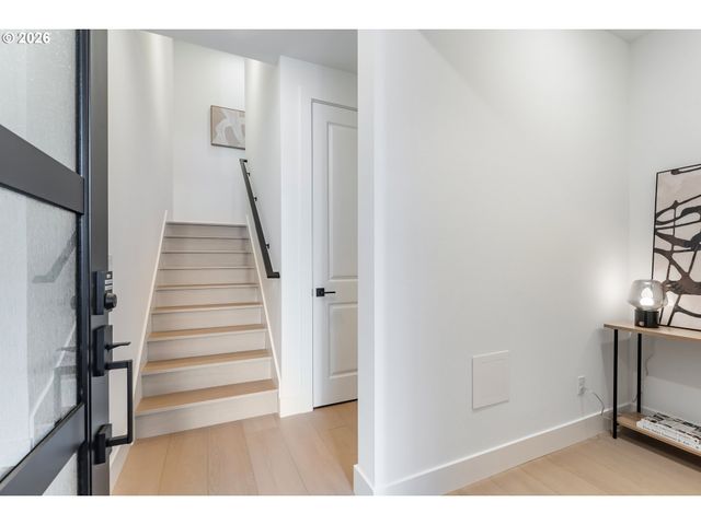 3810 Nw 64TH Ave 2, Camas, WA 98607