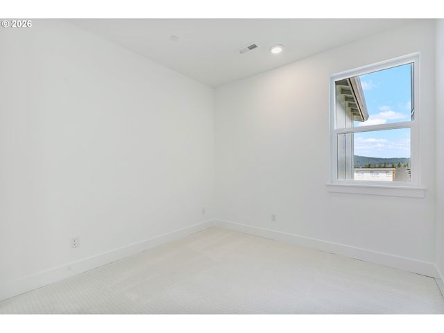 3810 Nw 64TH Ave 2, Camas, WA 98607