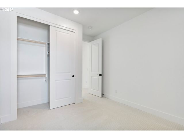 3810 Nw 64TH Ave 2, Camas, WA 98607