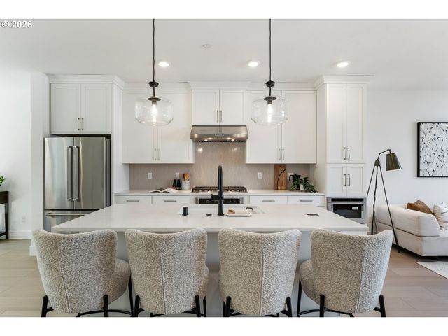 3810 Nw 64TH Ave 2, Camas, WA 98607
