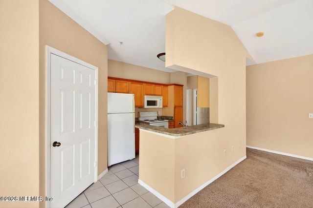10961 BURNT MILL Road 1328, Jacksonville, FL 32256