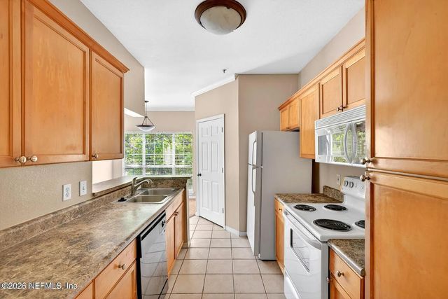 10961 BURNT MILL Road 1328, Jacksonville, FL 32256