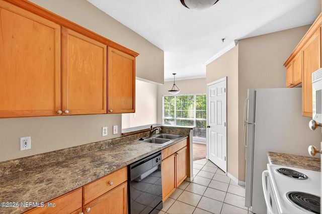 10961 BURNT MILL Road 1328, Jacksonville, FL 32256