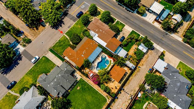 986 Edwards Dr, Turlock, CA 95380