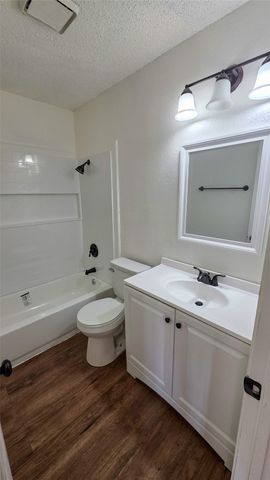 741 Woodland Court, Kennedale, TX 76060