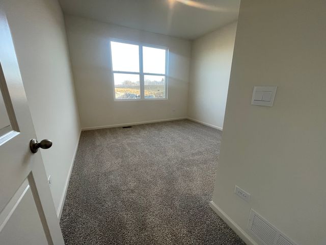 10099 fleetwood Street, Huntley, IL 60142